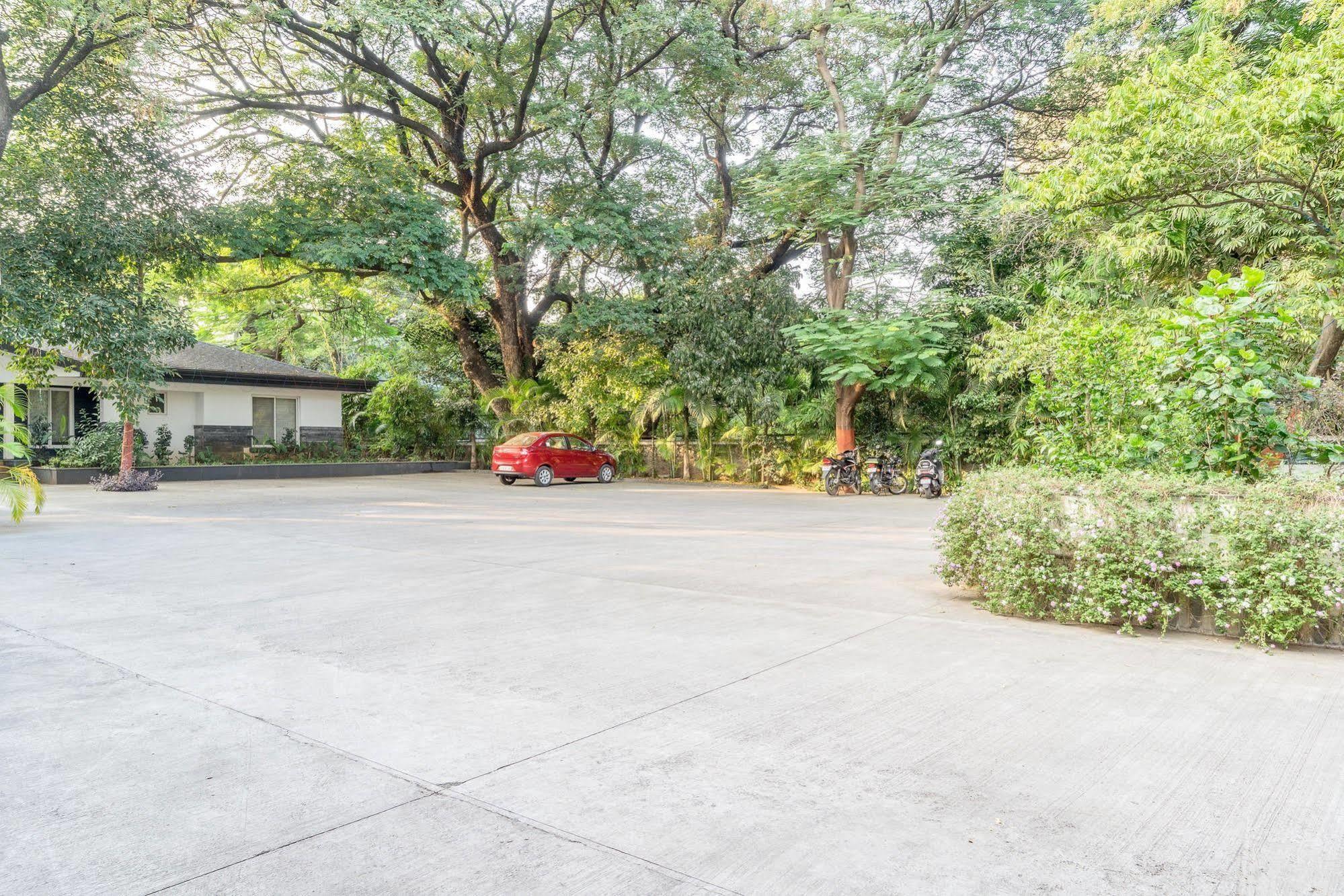 Mint Koregaon Park Next To Osho Ashram Pune Ngoại thất bức ảnh