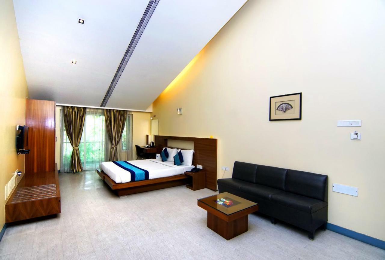 Mint Koregaon Park Next To Osho Ashram Pune Ngoại thất bức ảnh