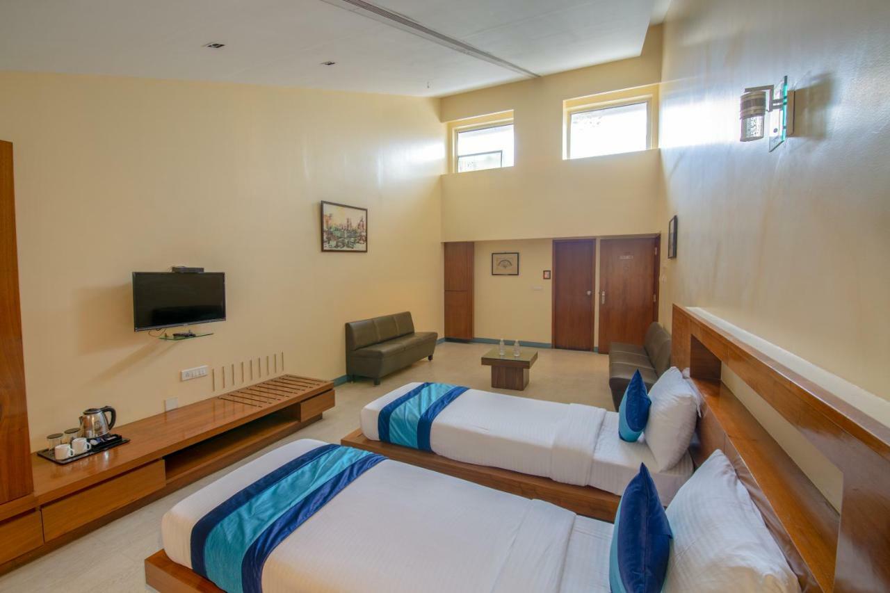 Mint Koregaon Park Next To Osho Ashram Pune Ngoại thất bức ảnh