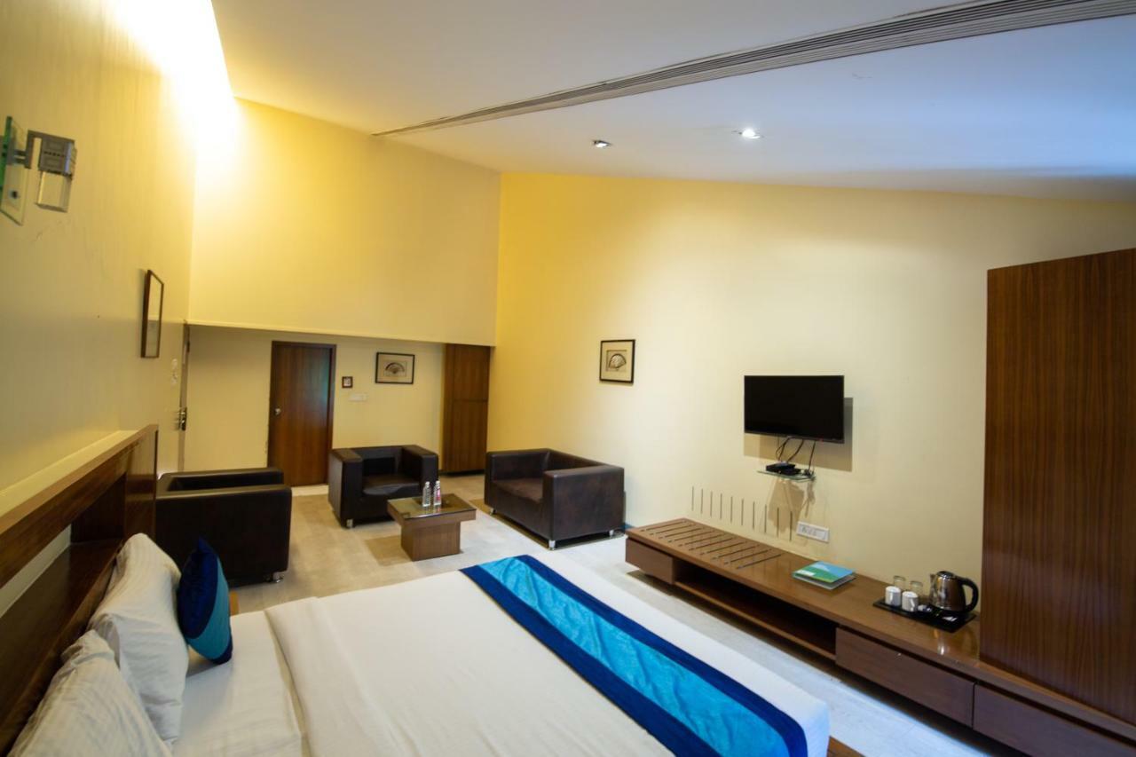 Mint Koregaon Park Next To Osho Ashram Pune Ngoại thất bức ảnh